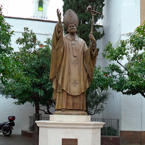 Statue of John Paul II at Plaza Virgen de los Reyes
