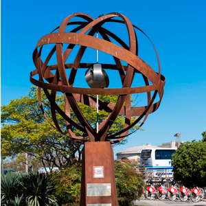 Magellan monument at Plaza de Cuba