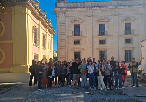 Eine Gruppe von Free Walking Tour Sevilla in Sevilla