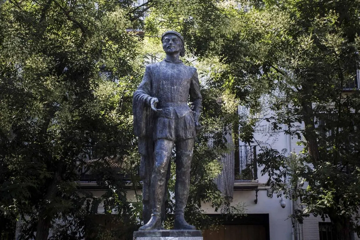 Statue von Don Juan Tenorio in Sevilla